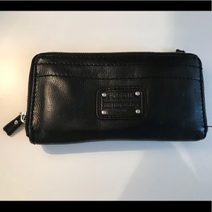 Beautiful black leather fossil wallet!